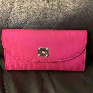 Dior wallet